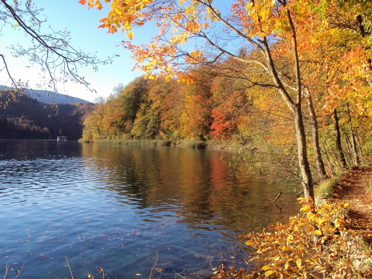 Plitvice Lakes Konak Daic เยแซร์ตเซ ภายนอก รูปภาพ